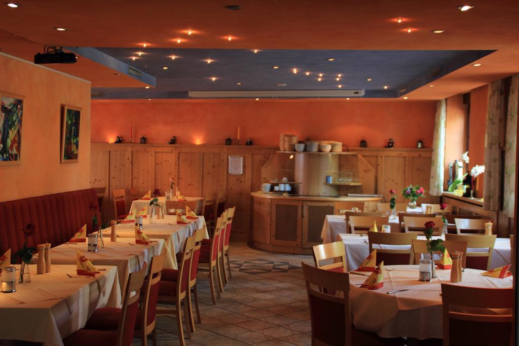 Hotel Restaurant Reichsadler Buchen  Phòng bức ảnh