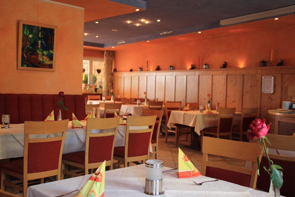 Hotel Restaurant Reichsadler Buchen  Phòng bức ảnh