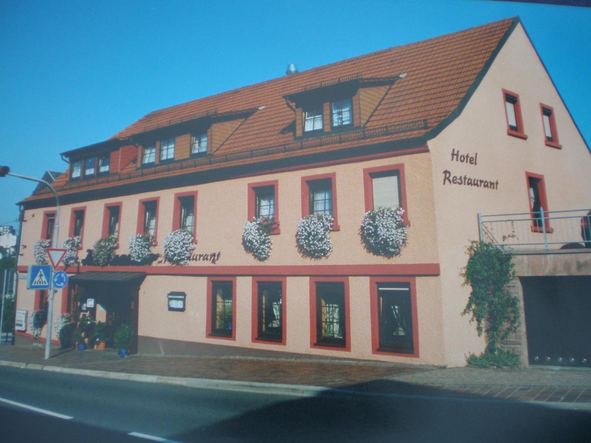 Hotel Restaurant Reichsadler Buchen  Ngoại thất bức ảnh