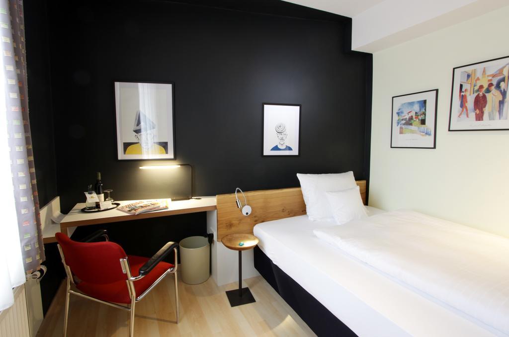 Hotel Restaurant Reichsadler Buchen  Ngoại thất bức ảnh